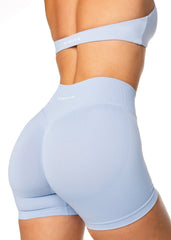 HIGH Dynamic Seamless Short - Ice Blue - Kikiva Collection