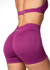 LOW Dynamic Seamless Short - Blossom - Berry - Kikiva Collection