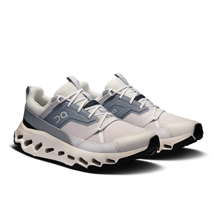 Cloudhorizon 1 W Wolf | Rock